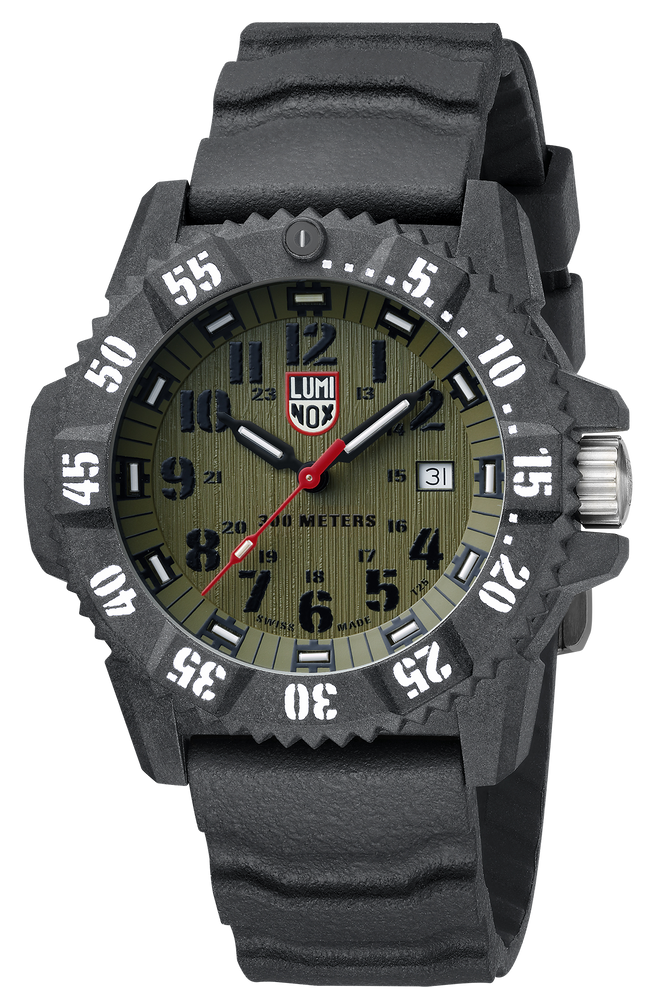 The textured strap with horizontal ridges creates an image of ruggedness that continues into the case, dial, and face of the watch. The white second numerals are emboldened for easy readability as well as the hour numerals that are black on the green textured background. The black hour hands and red second hands of the analog display match the style of the watch and brings attention to the tastefully placed Luminox logo below the 12.