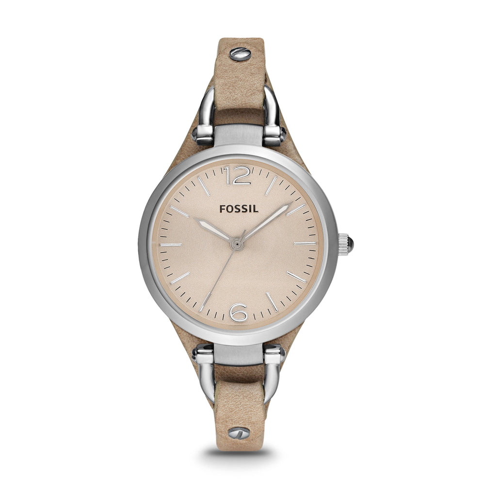 The tan genuine leather strap matches the beige face of the watch impeccably and the silver tone stainless steel case, connectors, and accents add a layer of sophistication.