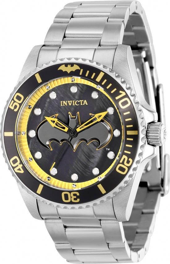 Invicta Men s DC Comics Batman Black Dial SS Bracelet 36383